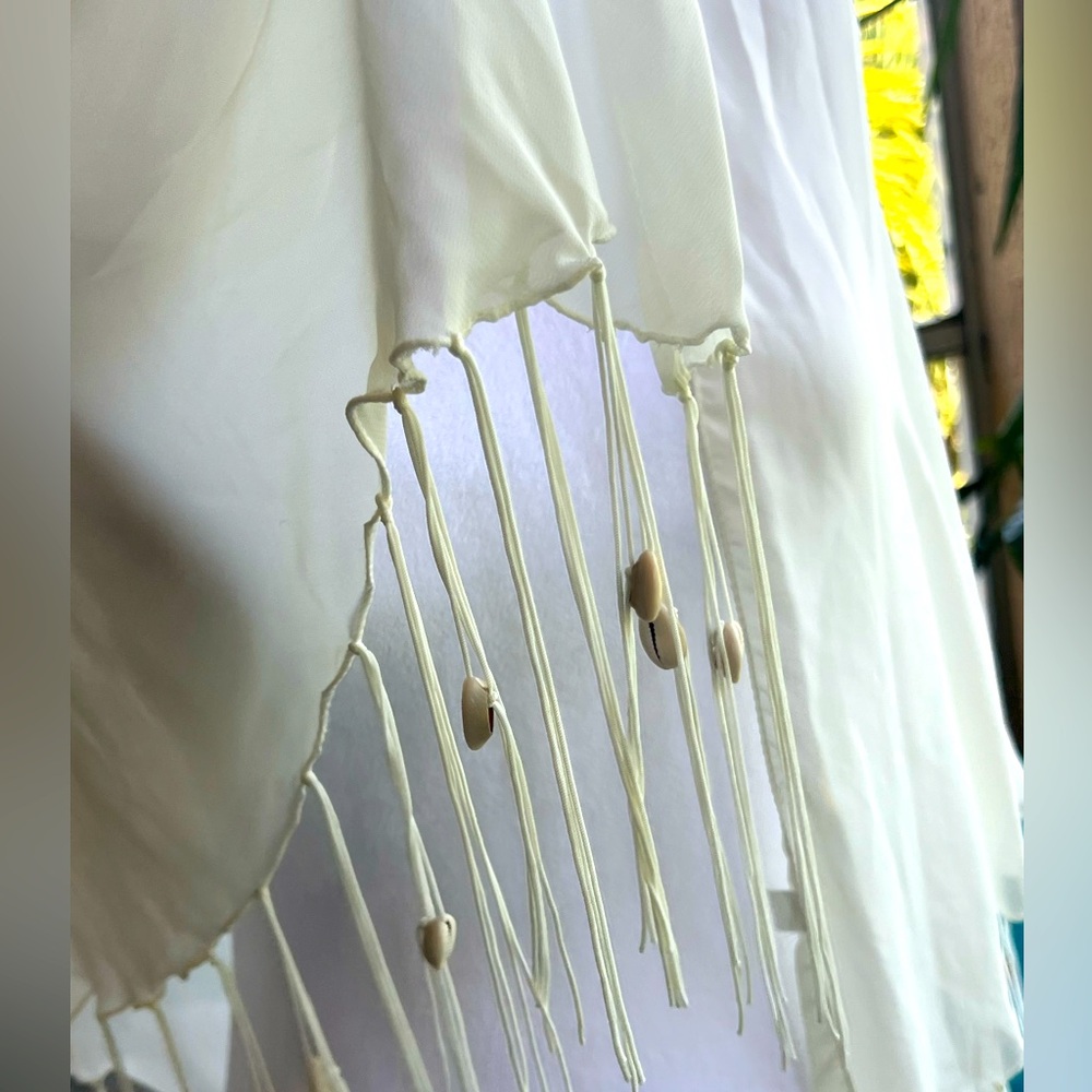 Sheer scarf with shells - Picture 6 of 7